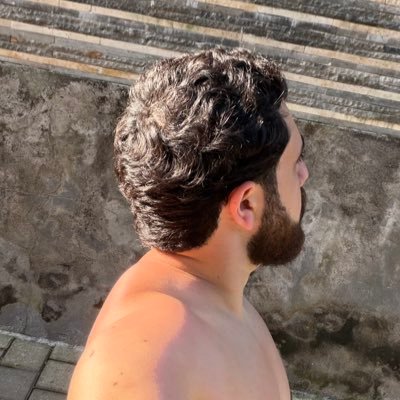 fuckgrowth's profile picture. helping apps go viral (900M+ reach) | growth at @rizz_app and @affiliatenw