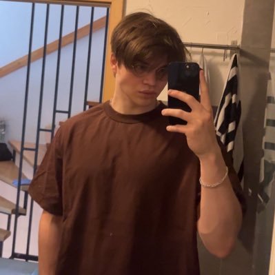 Densi_lol's profile picture. LFT