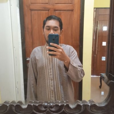 ernandakw17's profile picture. Hanya mas-mas asli Jawa Timur yang suka Formula 1, Real Madrid dan juga suka mbak-mbak joget idol (JKT48, Red Velvet, Aespa,TWICE)😎