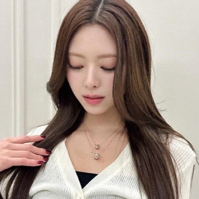 iiTZYOLA's profile picture. ITZY!!  enhypen ⟡ ݁₊ . illit ⟡ ݁₊ . kiiikiii ⟡ ݁₊ . ive ⟡ ݁₊ . f(x) ⟡ ݁₊ . ariana grande —— ‧₊˚♪ 𝄞₊˚⊹