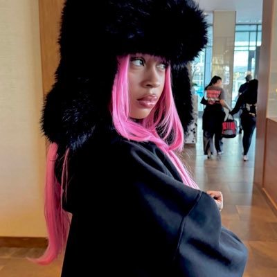 Cyrvales's profile picture. 