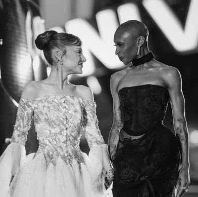 queerily's profile picture. I have been changed...