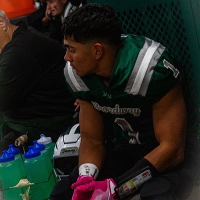 Rutanuriah's profile picture. |student athlete at Broadway highschool va 🏈🏃🏾‍♂️| ATH/DB| 5’10 175| 4.1 gpa 2026| 1 d1 offer| email rutanuriah@gmail.com| https://t.co/SRC36I3mGR