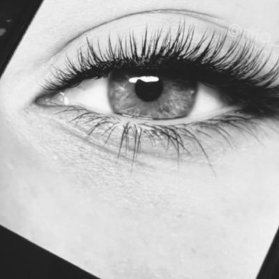 AnaAnna1081422's profile picture. „Słowami też można dotykać. Nawet czułej niż dłońmi.”. - J. L. Wiśniewski,  „Samotność w sieci”