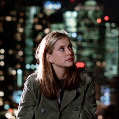 theoceanblooms's profile picture. 