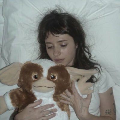 satinchaitiu's profile picture. chic cult underground art girlfag • reborn angel of nyc • writer/photographer • superfluous woman