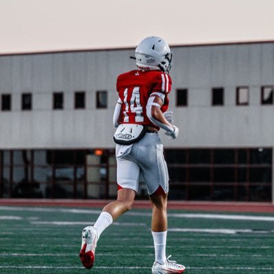 Coltenscelfo's profile picture. Colten Scelfo||class of 2028|| weight 155 height 5”10/ 4.5 40/