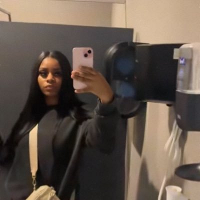 avadadior's profile picture. ♊️