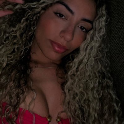 SteAmarante_'s profile picture. Tecnologia da Informação 📚👩🏽‍🎓• Tec. de Necropsia🫀• de Nanã sou eu / edson 👼🏽