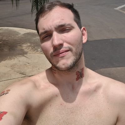 lucas_pantano's profile picture. @Santosfc - 
27y -
Handball 🤾🏻 - 
Engenharia Civil Mackenzie