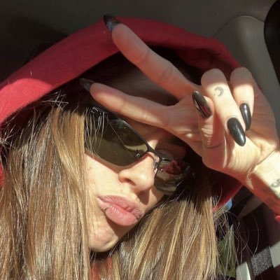 hampsteadarii's profile picture. 🐈‍⬛