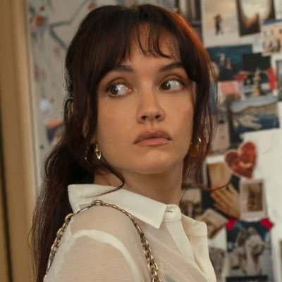 etrnalsummers's profile picture. room on fire (2003)