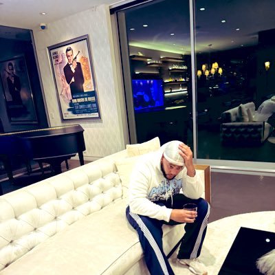 RubbBandGrant's profile picture. I just want to last