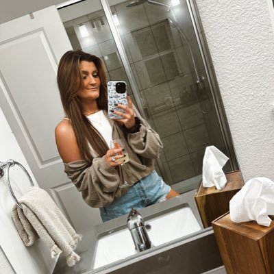 MRVogelsang's profile picture. airplanes. brunch. games. naps.