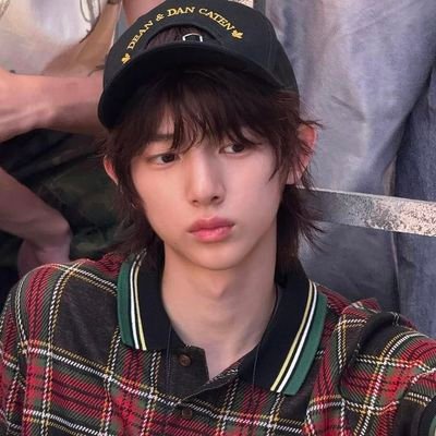 starsomn's profile picture. tae & jju misser