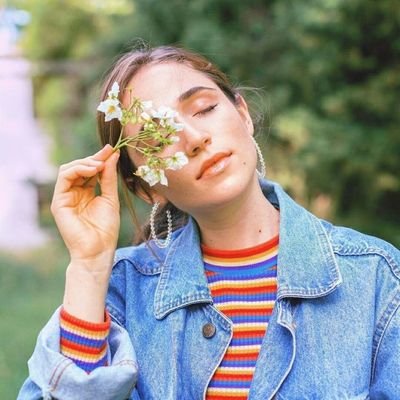 lifegastina's profile picture. Rogándole al cielo que el sol no saliera, que me regale otro ratito más con vos ☀️