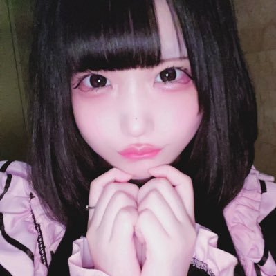 momomo_luka's profile picture. 