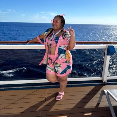 ohthats_mickey's profile picture. Easy to Love ♥️ Hard to Break 💪🏽 Impossible to Forget 🦂 No DMs🚫 ɭɩve•ɭღѵҽ•ɭaυgн•ɭღcs🤞🏽 #HumbledCockiness 🐘🌻