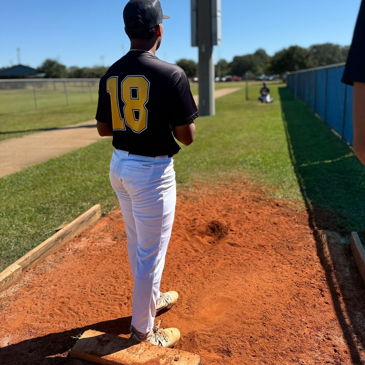 ManuelCapotee18's profile picture. Manuel Capote      2026     RHP      5’9     165lb