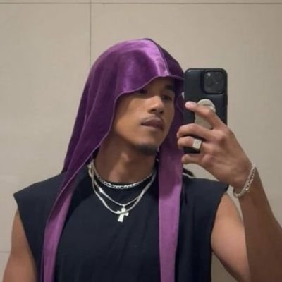 alasdos__'s profile picture. nais ko lang maipinta ang kagandahan mo 🖼️