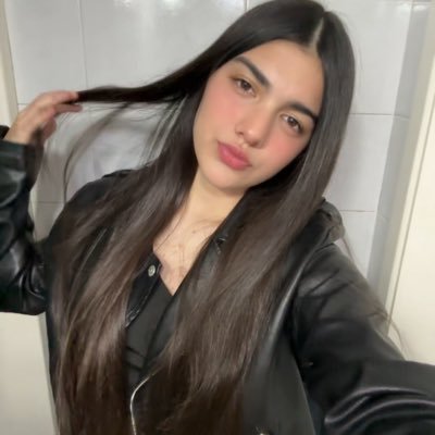 moreordz_'s profile picture. 