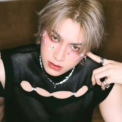 17teen_sky's profile picture. 𝟷𝟷:𝟷𝟷 talking about seventeen, skynani 24/7 #조슈아