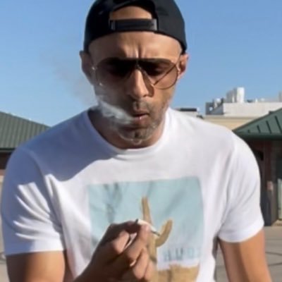 Mica122Elshaba7's profile picture. https://t.co/dc3DfExVDm