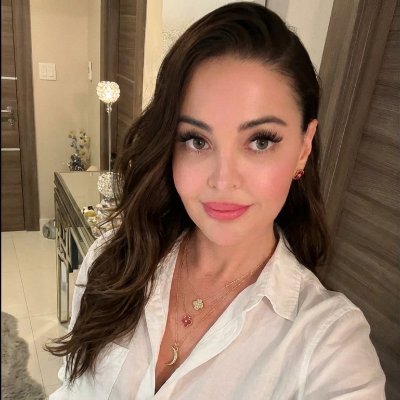 Emily726szjspv's profile picture. Mountains do not rise without earthquakes. 🌋  
Mom 💕 | Daughter 👧 | Friend ✨ | Sister 👯‍♀️ | Nature lover 🌲 | Animal lover 🐾