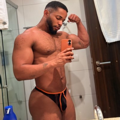 BigBumbum11's profile picture. Exclusive content 🔞➡️ https://t.co/VYKcdEfVf3 https://t.co/5tj4M41sQu