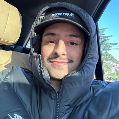 dancoment's profile picture. 