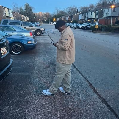 e4d_dj's profile picture. Photographer #flyhighdomo💔🕊 #RipDad ☪️🤲🏾  #osbl ⚰️🃏