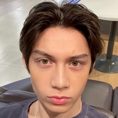 _uirei_'s profile picture. GLAY（TAKURO）、氷室さんが好きです。
グッズは基本コンプリートを目指しているので、ツアー・イベント中はGLAY貧乏になります。が、それもまた幸せ。