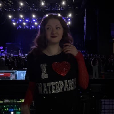 REDWINESUPERDRK's profile picture. professional fangirl