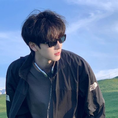 east_baby_ck's profile picture. Taste the world to taste, explore the world scenery, share life really lucky。