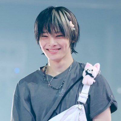 J2EN08's profile picture. 