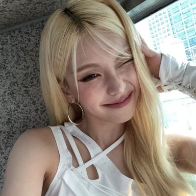 ewshibu's profile picture. ㅤㅤㅤ𝖼𝗈𝗅𝗅𝖾𝖼𝗍/ 예지 𝗆𝖾𝗆𝗈𝗋𝗂𝖾𝗌 ⊹ 00liner,  𝗌𝗁𝗂𝖻𝗎𝗒𝖺