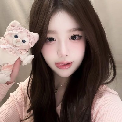 RohrerArno16326's profile picture. 