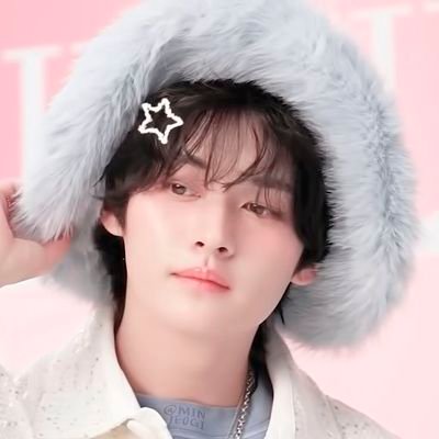 skzvld's profile picture. 