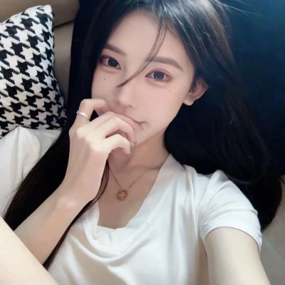 GabriellahlC's profile picture. 