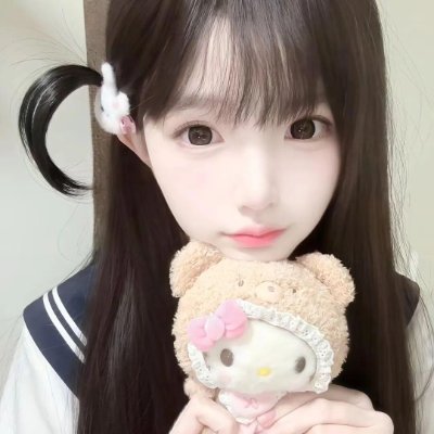 AnnPeterso13923's profile picture. 