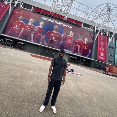 XiThice's profile picture. Man United || Helping Hand