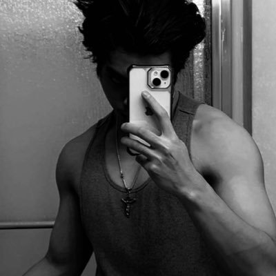 tenqsu's profile picture. “Honor” | 22 | @shakyaimers | Christ is Lord |