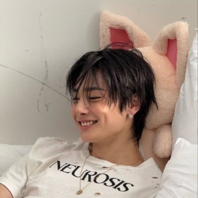 seungmorizz's profile picture. {06102024 #Day6inKL}