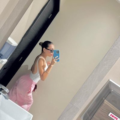 evamazebu's profile picture. regia 👸 wera teen VIP