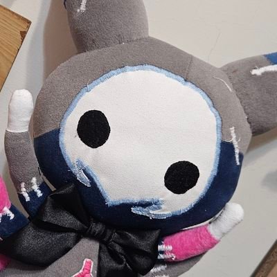 rhapsody_aoi's profile picture. Hello 👋 I'm Shirley🌰☕️(YT:RhapsodyNacht)
Cat/Food here
Taiwanese | Mandarin | English |
推特LV1新手村(比YA隱形)