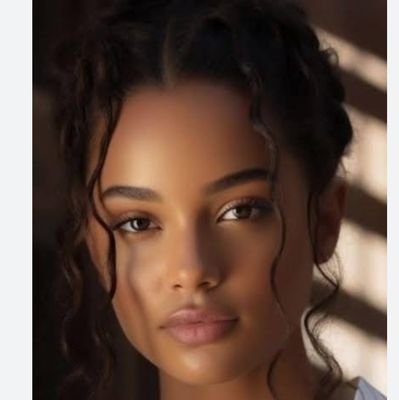 KhwlanySi's profile picture. Thank you for following