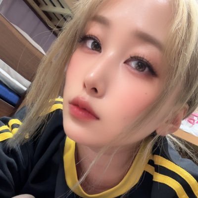 nia_3jigen's profile picture. 🔞18歳以下はみないで！超御奉仕系わんちゃん🐶成人向け垢💜ごしゅじん達の大事なおもちゃでいたい…💜ファンティアへ▶︎ https://t.co/qabrW4EyoU メインアカウント▶︎@niachannel0120 withnyでもLIVEしてます🦄