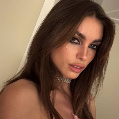 iAlexMorgan's profile picture. I’m the girl measuring the clouds | rp/parody/fake/fan acc. cinnamon roll-ing. ♡ | ❁ | 📍Firenze 🇮🇹