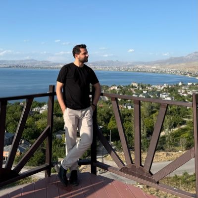 mustfayesil's profile picture. #VANYYÜ #rektörlük