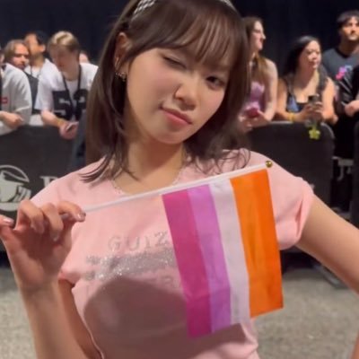 torturedjoon's profile picture. i supposed i’m still too young and immature to be concise | fic writer | nsfw